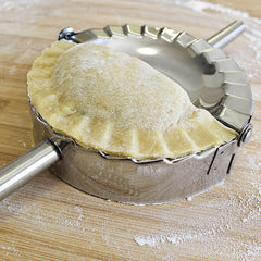 1pc Multifunctional Stainless Steel Ravioli Maker - Easy to Use Dumpling Maker and Cooking Pastry Cutter for Kitchen Kitchen Accessories