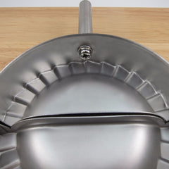 1pc Multifunctional Stainless Steel Ravioli Maker - Easy to Use Dumpling Maker and Cooking Pastry Cutter for Kitchen Kitchen Accessories